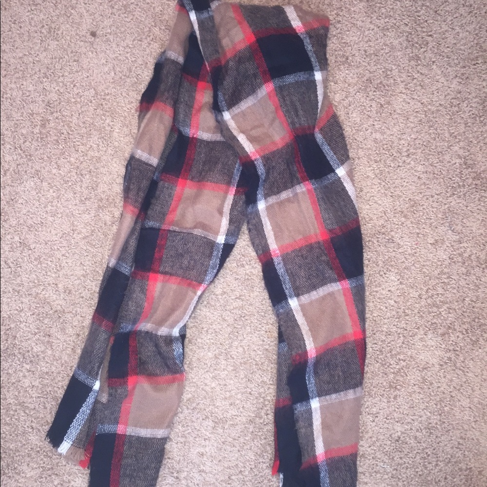 Plaid scarf